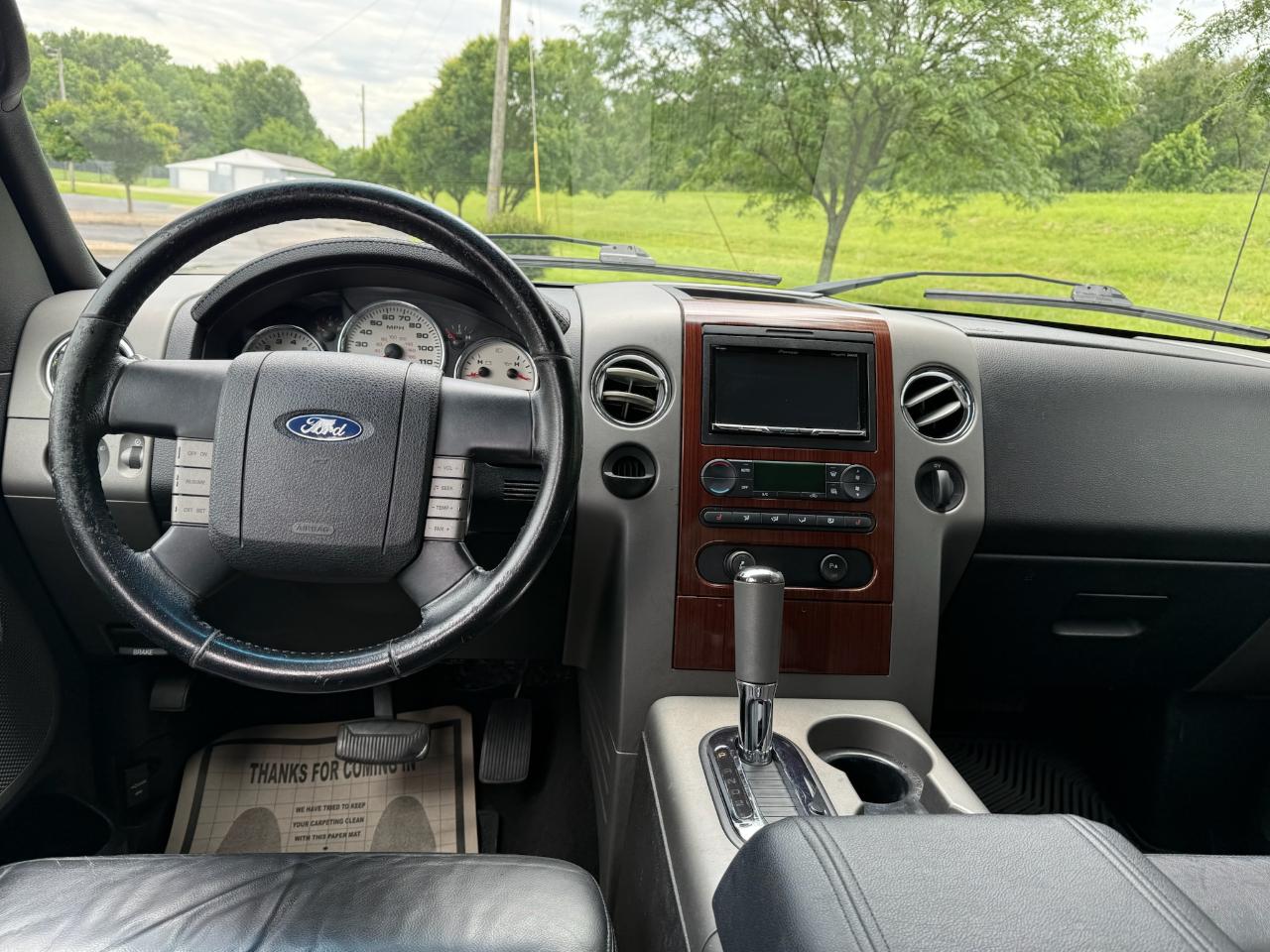 Ford F-150 Lariat SuperCrew 2WD 2005