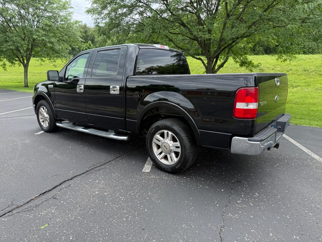 Ford F-150 Lariat SuperCrew 2WD 2005