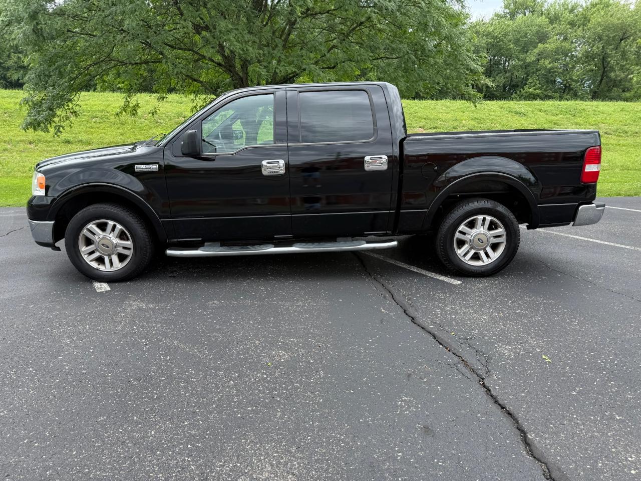 Ford F-150 Lariat SuperCrew 2WD 2005