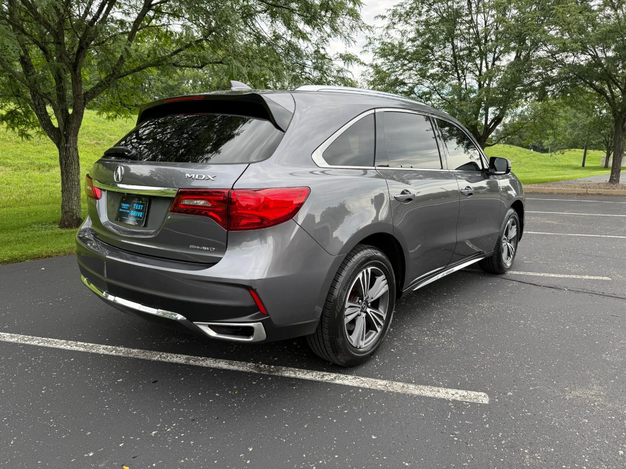 Acura MDX SH-AWD 9-Spd AT 2017