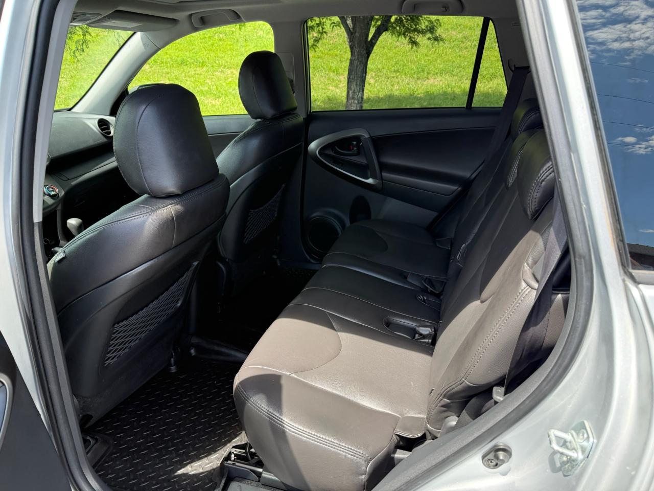 Toyota RAV4 Sport I4 2WD 2010