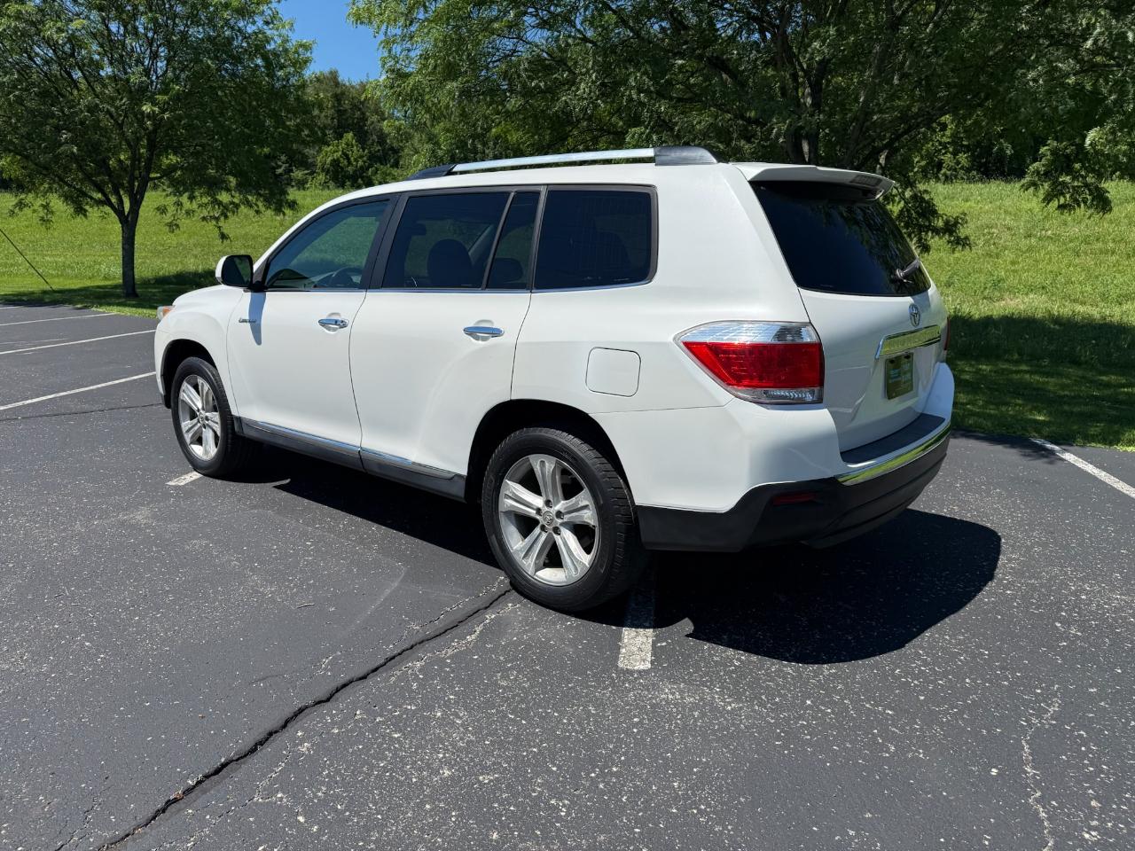 Toyota Highlander Limited 2WD 2012