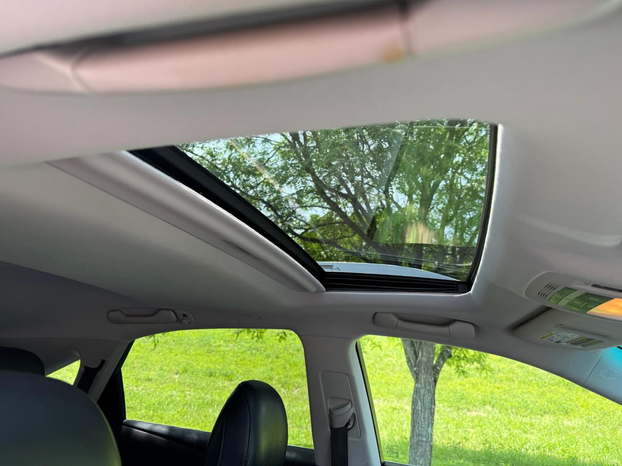 Lexus RX 350 FWD 2011