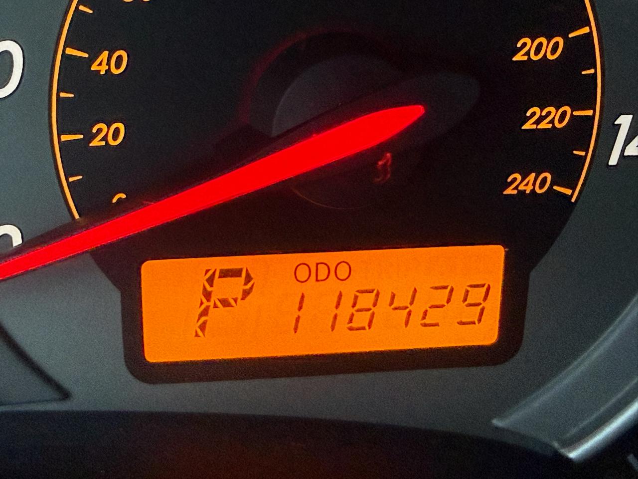 Toyota Corolla Base 5-Speed MT 2010