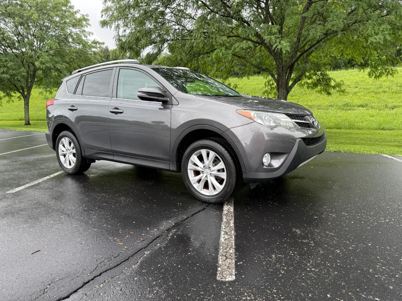 Toyota RAV4 Limited FWD 2015