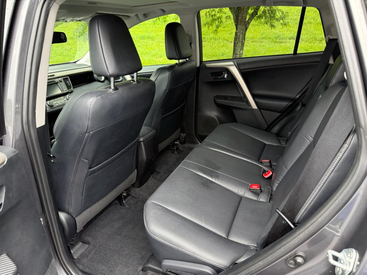 Toyota RAV4 Limited FWD 2015