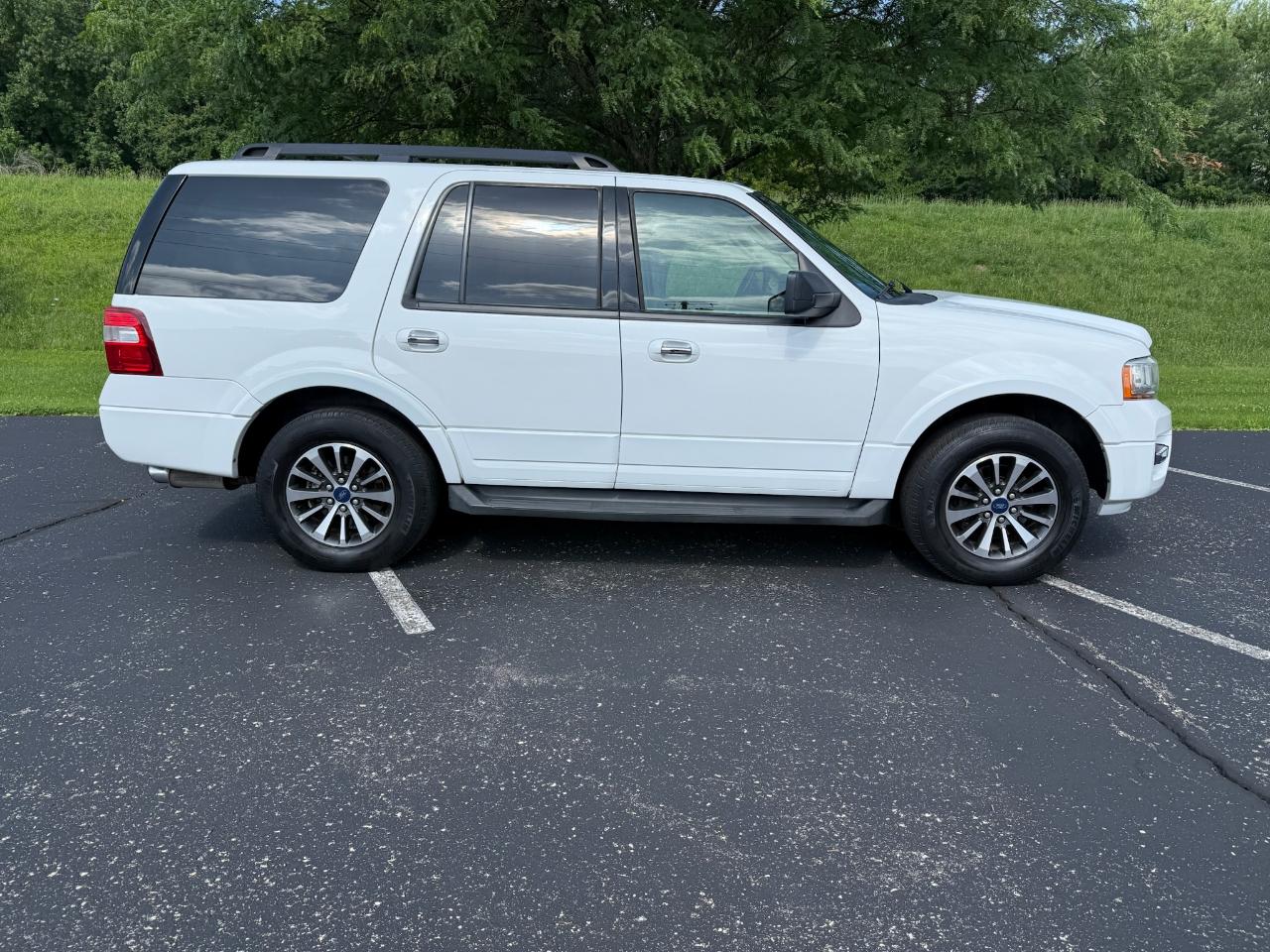 Ford Expedition XLT 2015