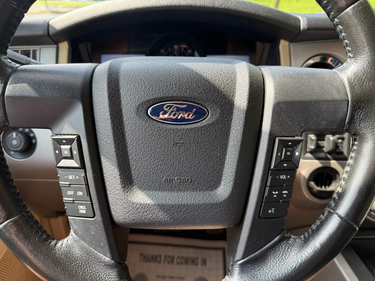 Ford Expedition XLT 2015