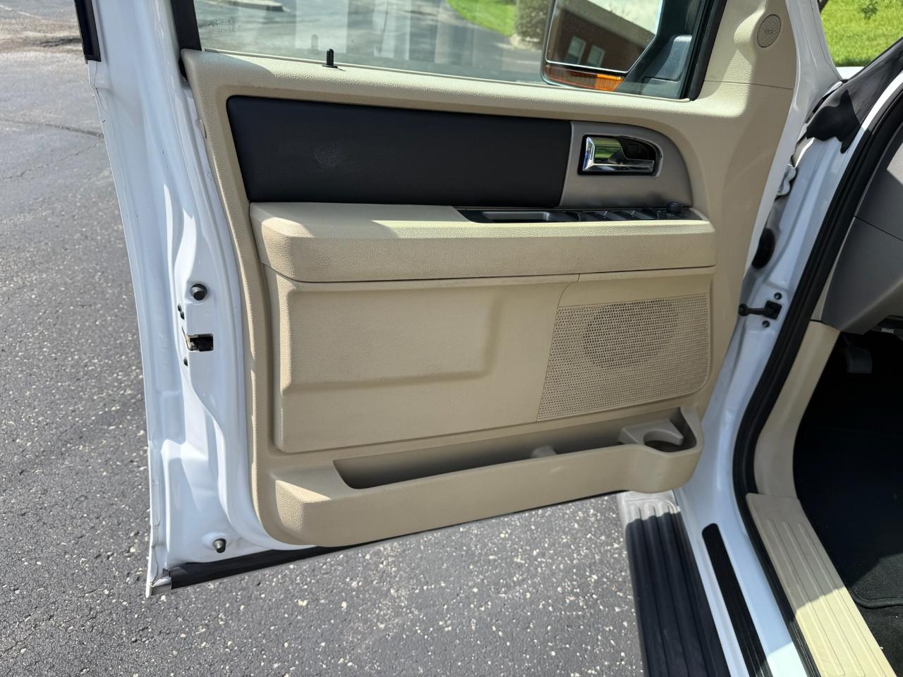 Ford Expedition XLT 2015