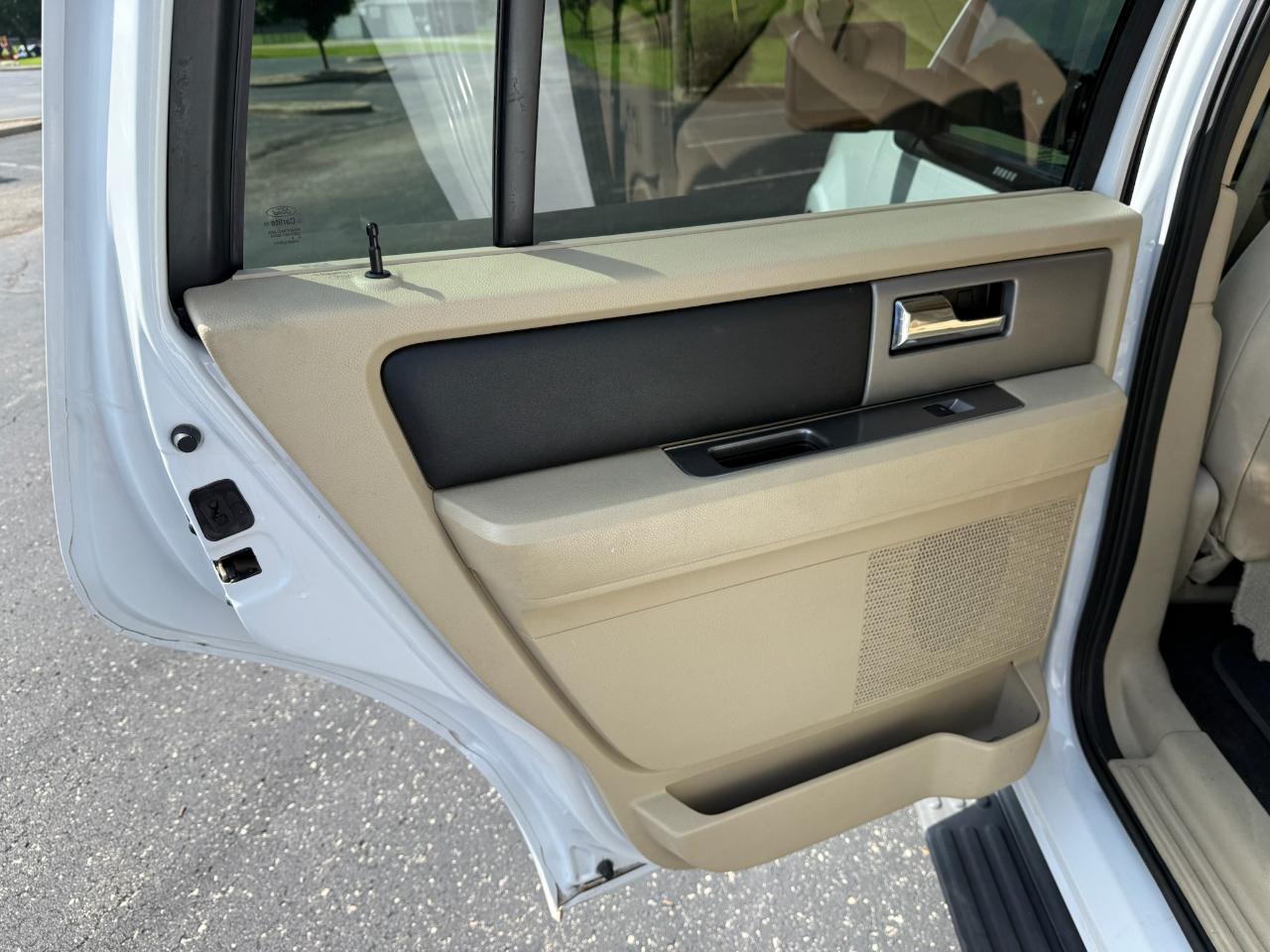 Ford Expedition XLT 2015
