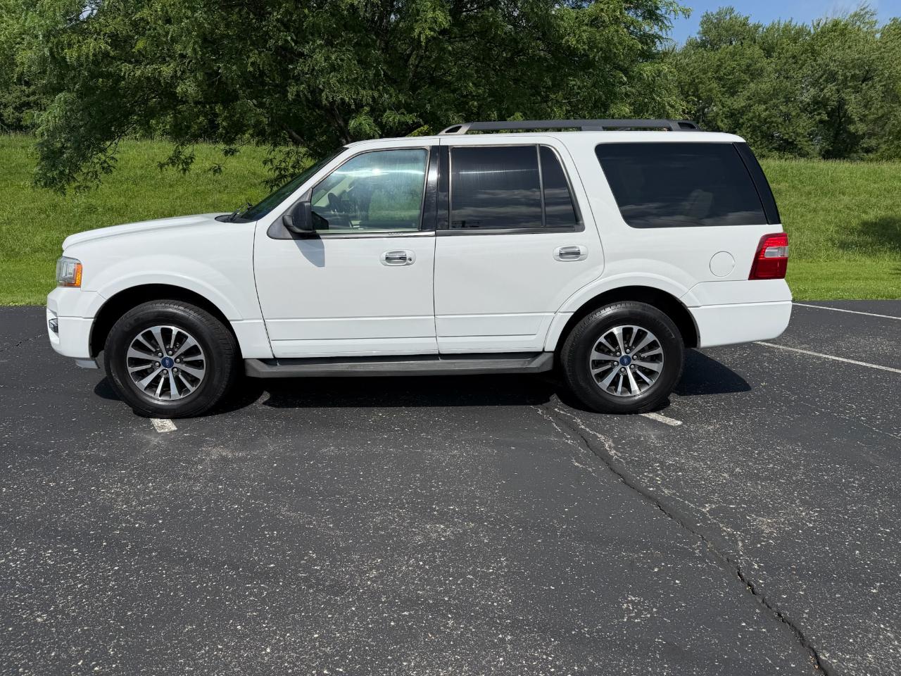 Ford Expedition XLT 2015