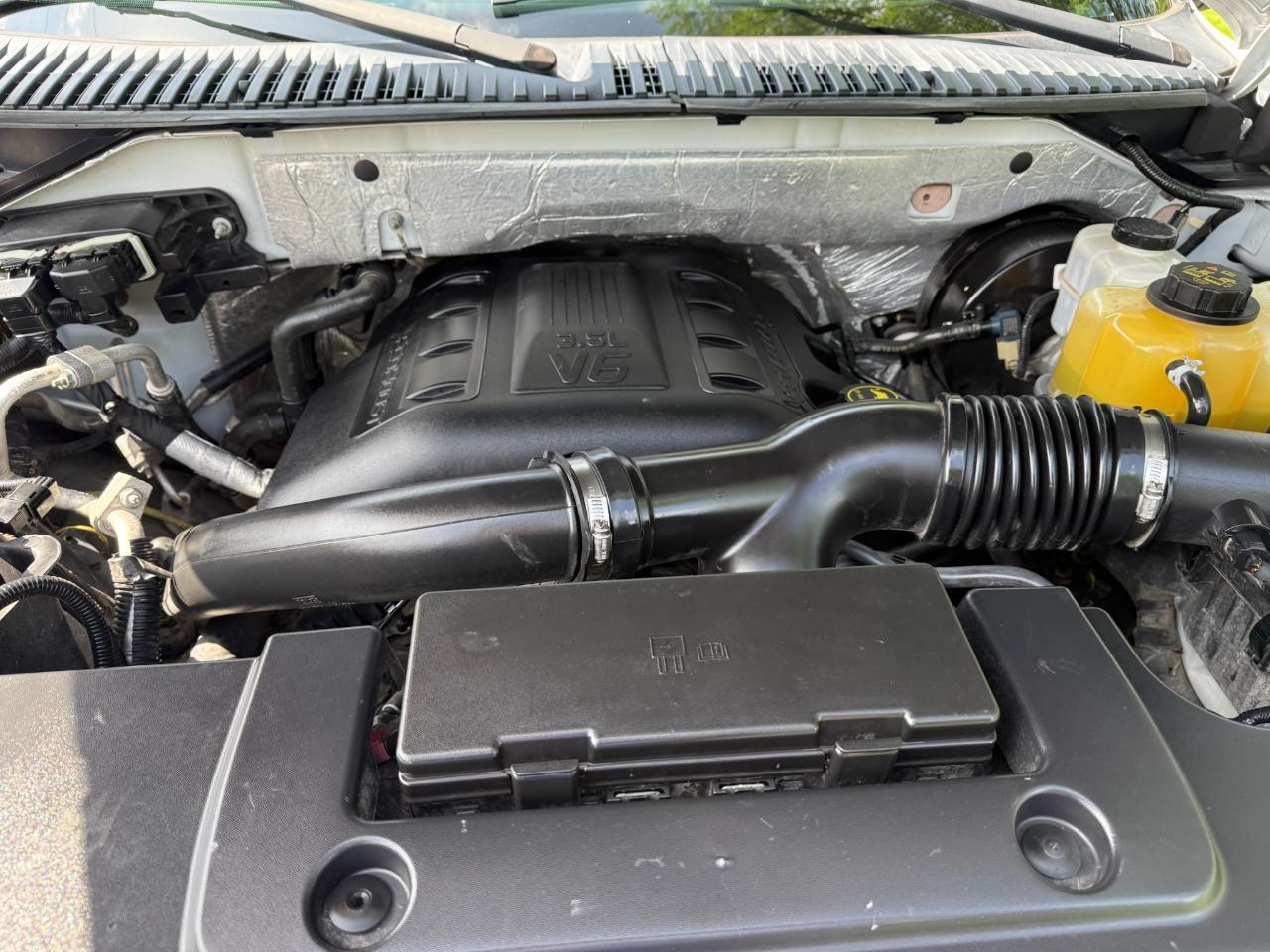 Ford Expedition XLT 2015