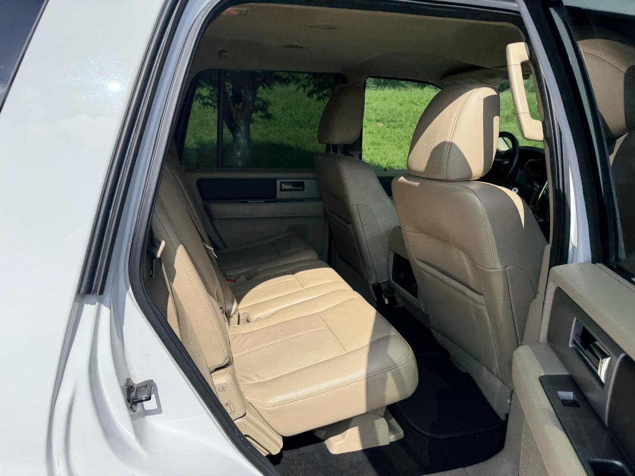Ford Expedition XLT 2015