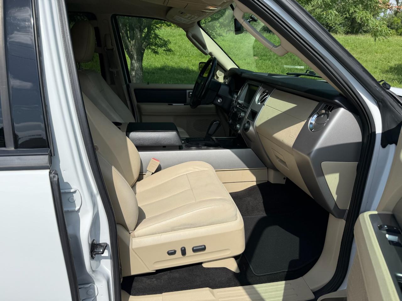 Ford Expedition XLT 2015