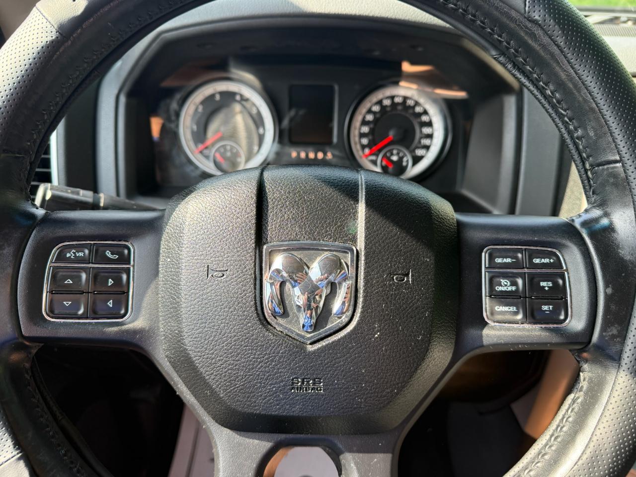 RAM 1500 SLT Crew Cab SWB 2WD 2014