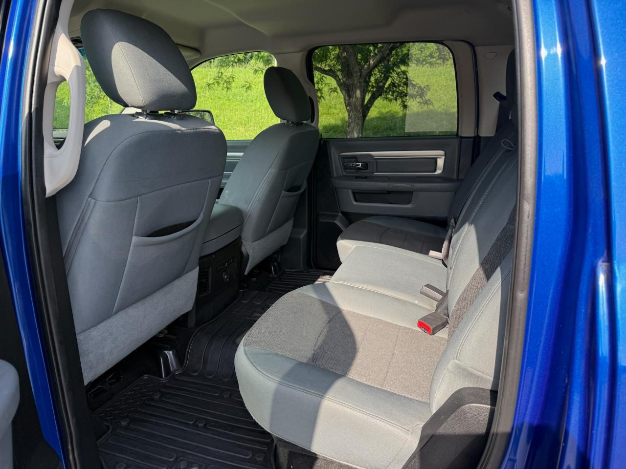 RAM 1500 SLT Crew Cab SWB 2WD 2014