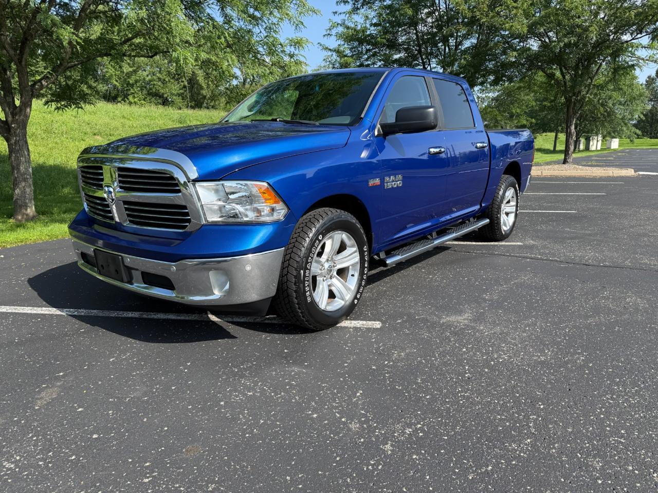 RAM 1500 SLT Crew Cab SWB 2WD 2014