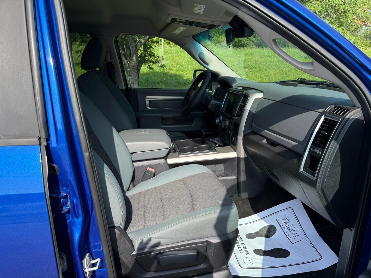 RAM 1500 SLT Crew Cab SWB 2WD 2014