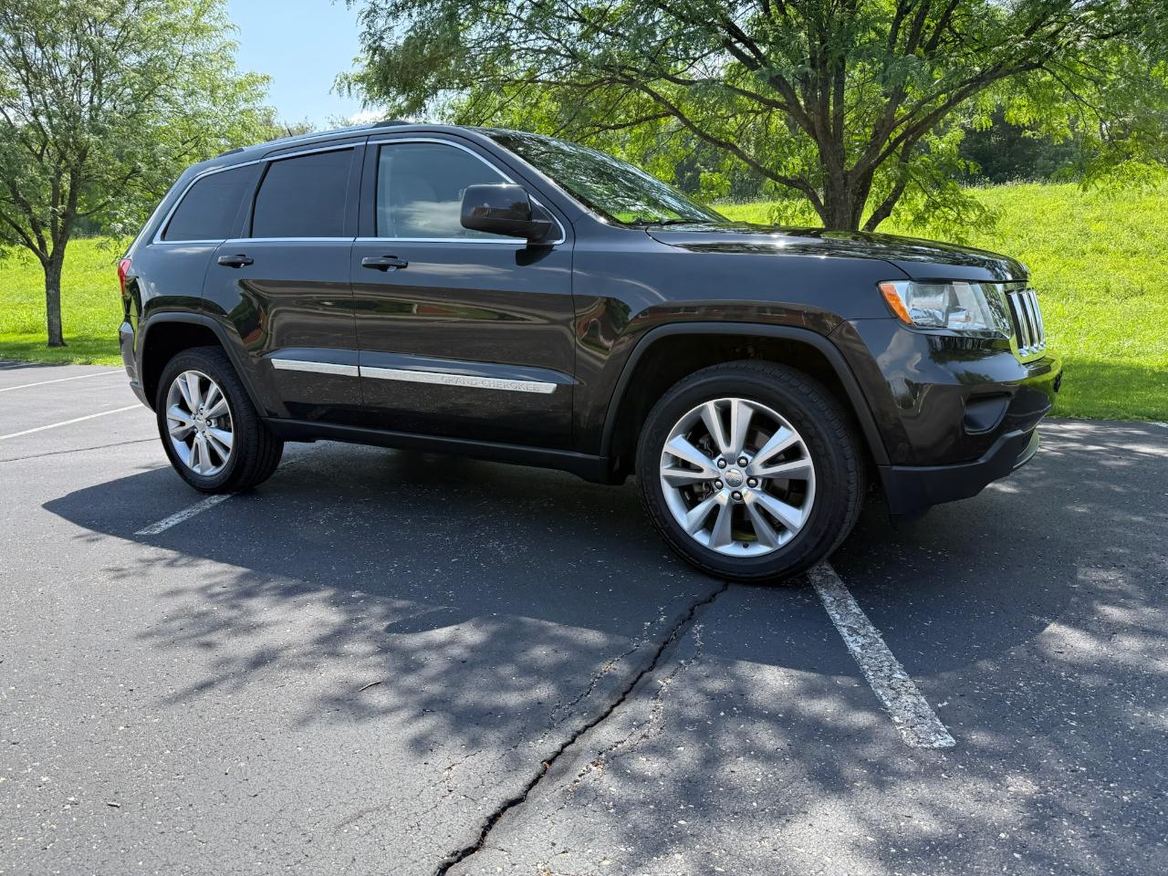 Jeep Grand Cherokee Laredo 4WD 2012
