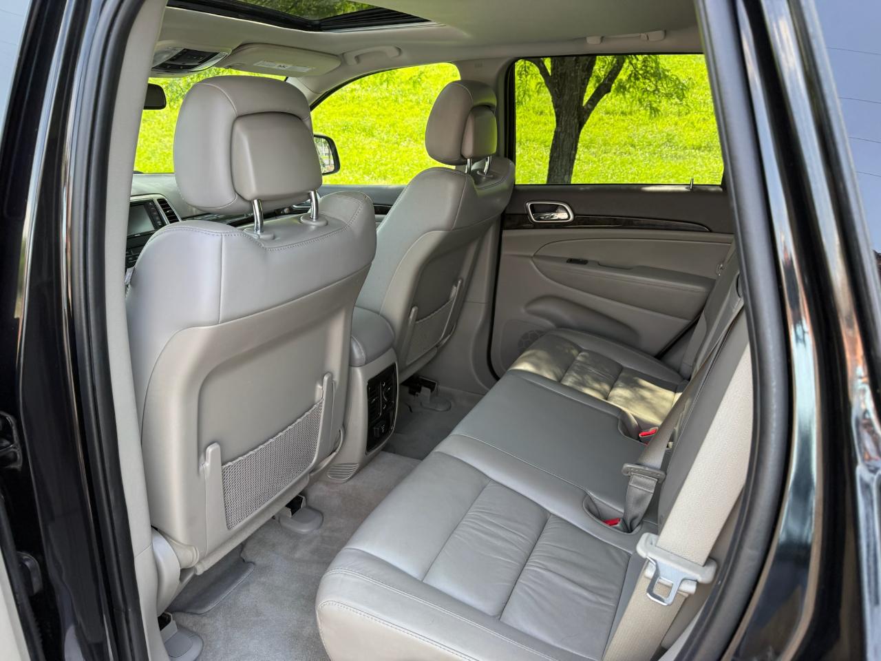 Jeep Grand Cherokee Laredo 4WD 2012