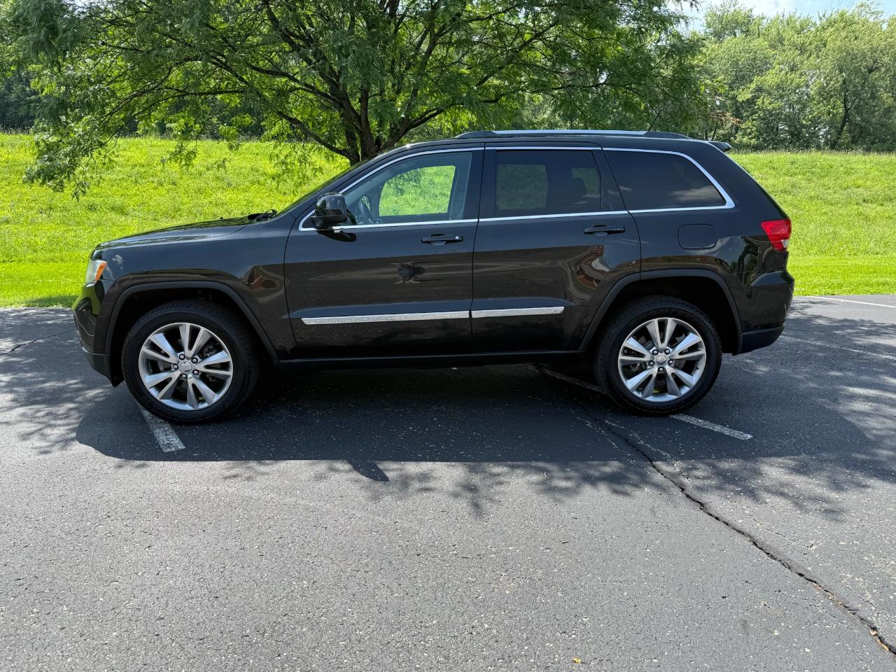 Jeep Grand Cherokee Laredo 4WD 2012