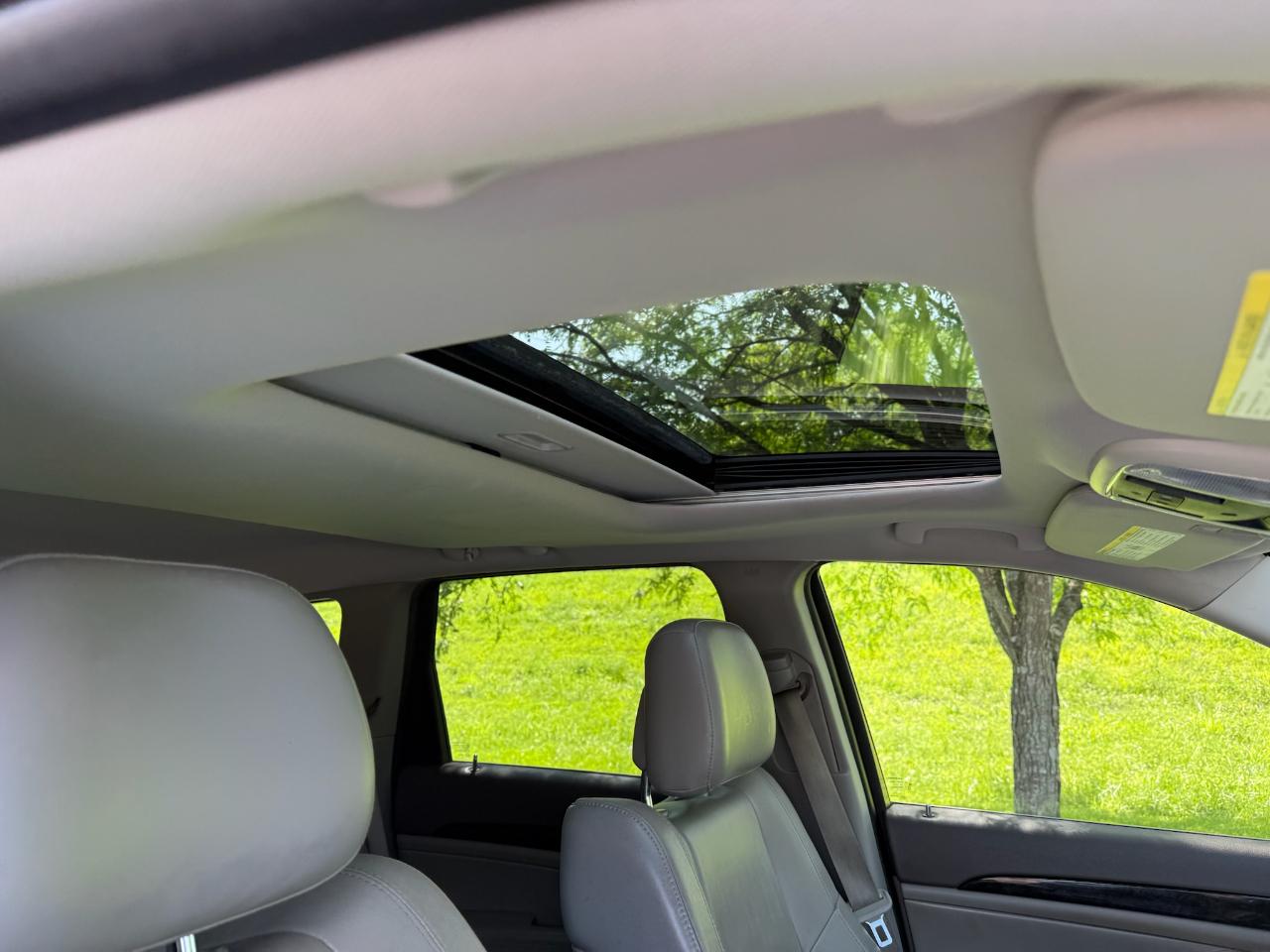 Jeep Grand Cherokee Laredo 4WD 2012