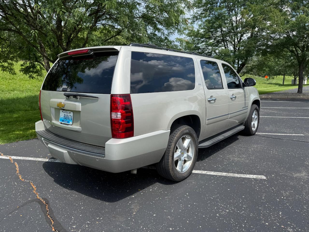 Chevrolet Suburban LTZ 1500 4WD 2013