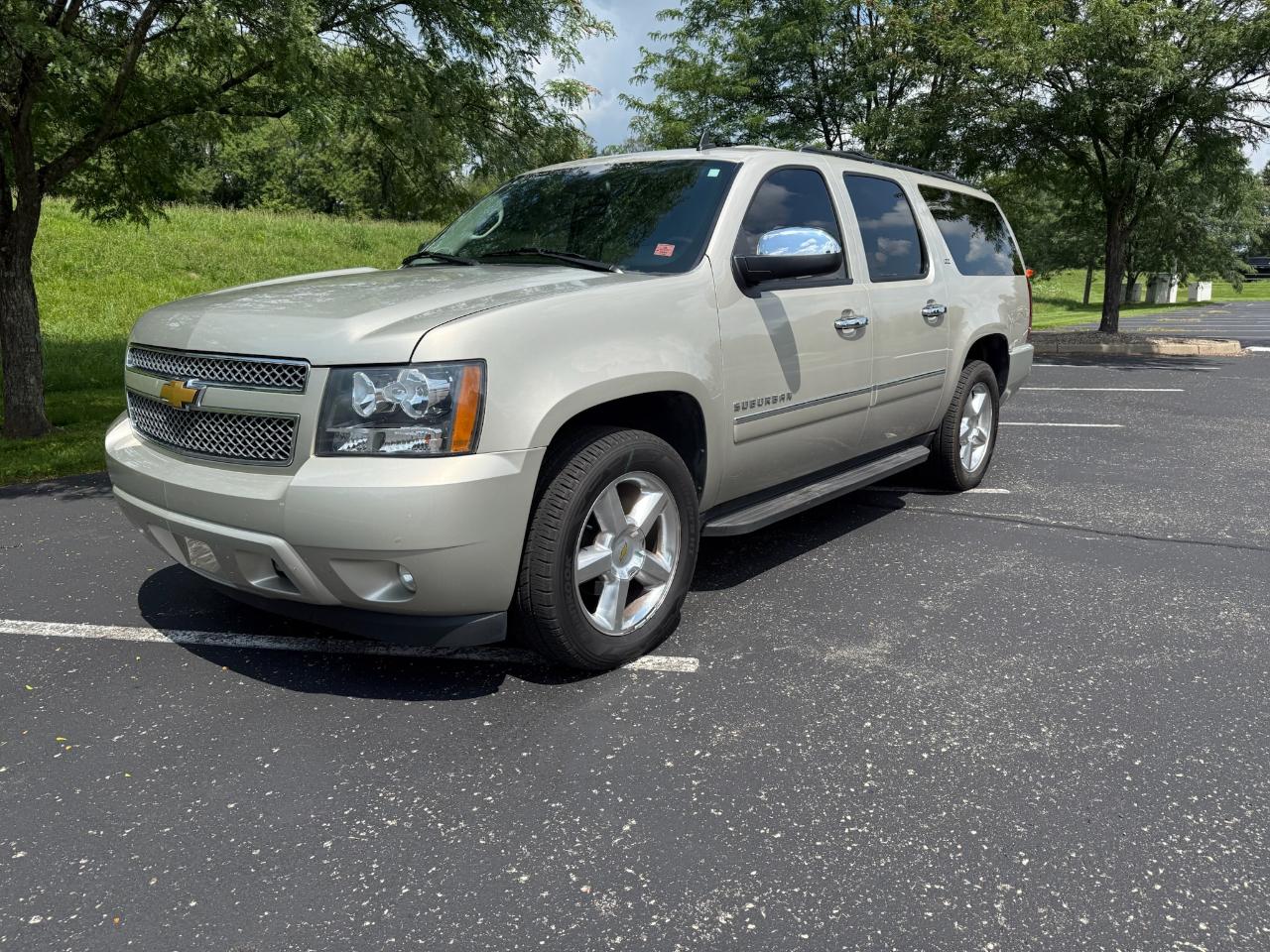 Chevrolet Suburban LTZ 1500 4WD 2013