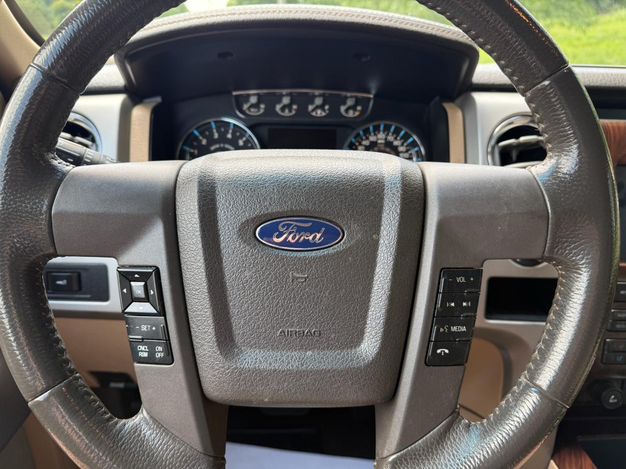 Ford F-150 Lariat SuperCrew 4WD 2012