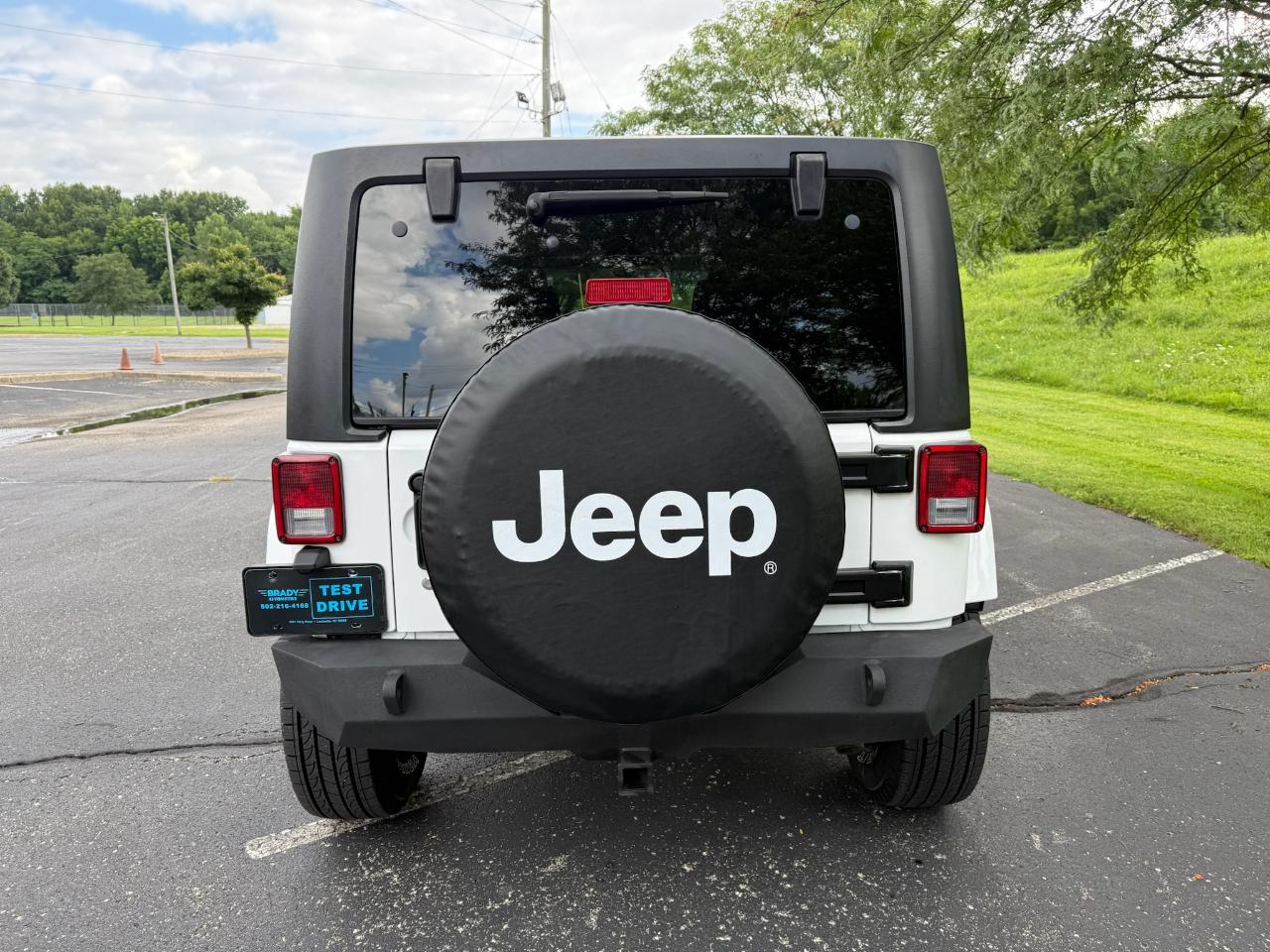 Jeep Wrangler Unlimited Sahara 4WD 2014
