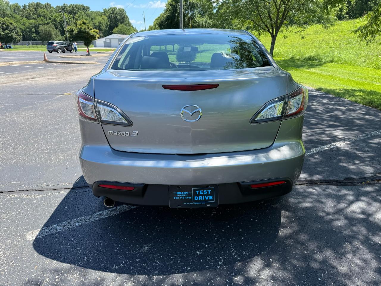Mazda MAZDA3 i Touring 4-door 2010