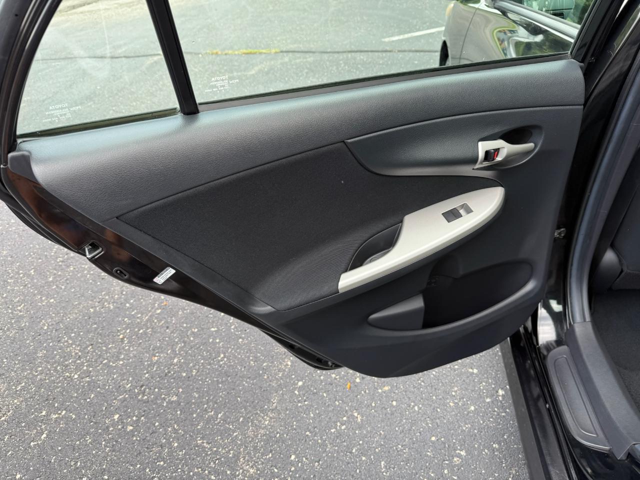 Toyota Corolla S 4D Sedan 2013