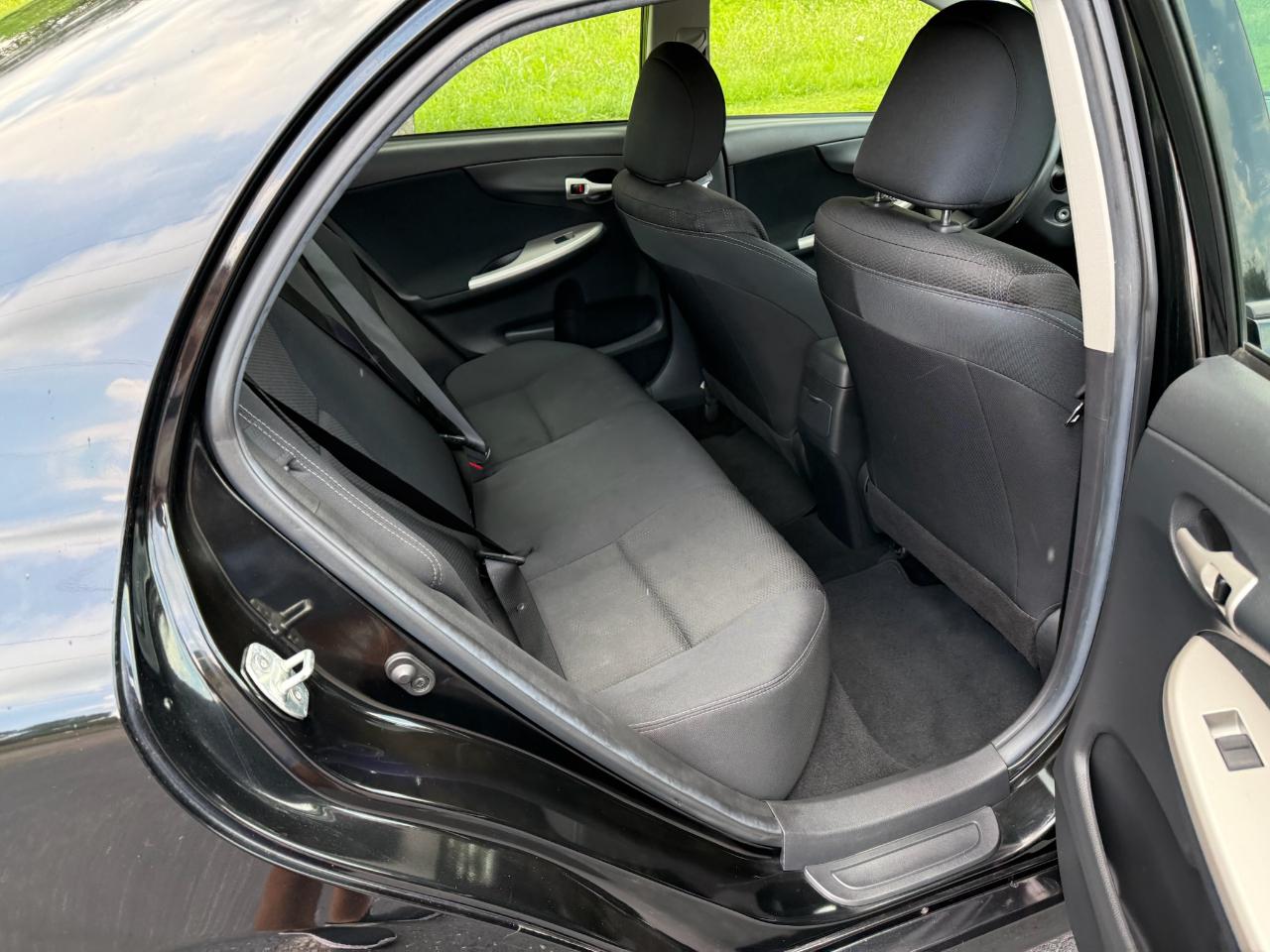Toyota Corolla S 4D Sedan 2013