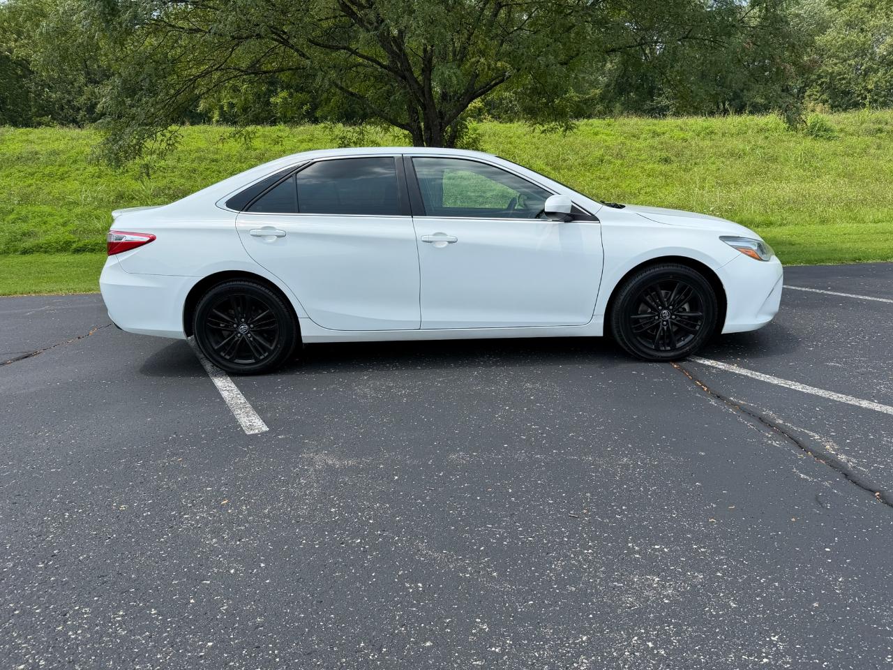 Toyota Camry SE 2015