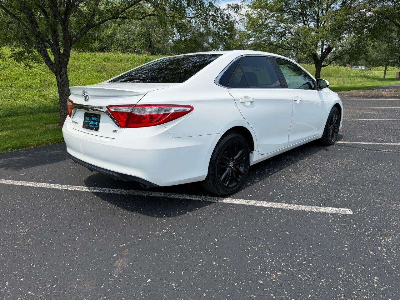 Toyota Camry SE 2015