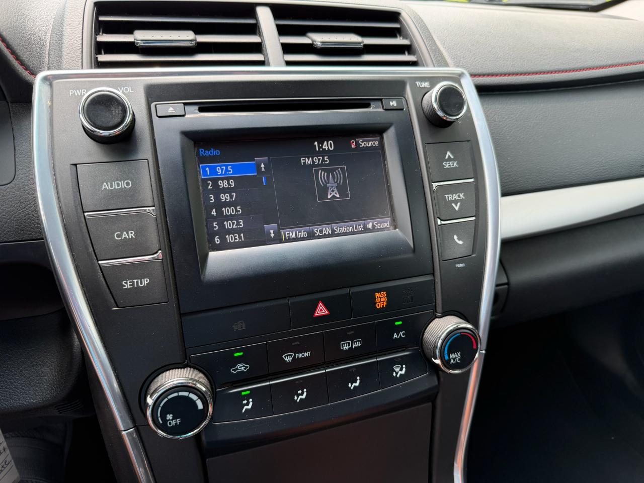 Toyota Camry SE 2015