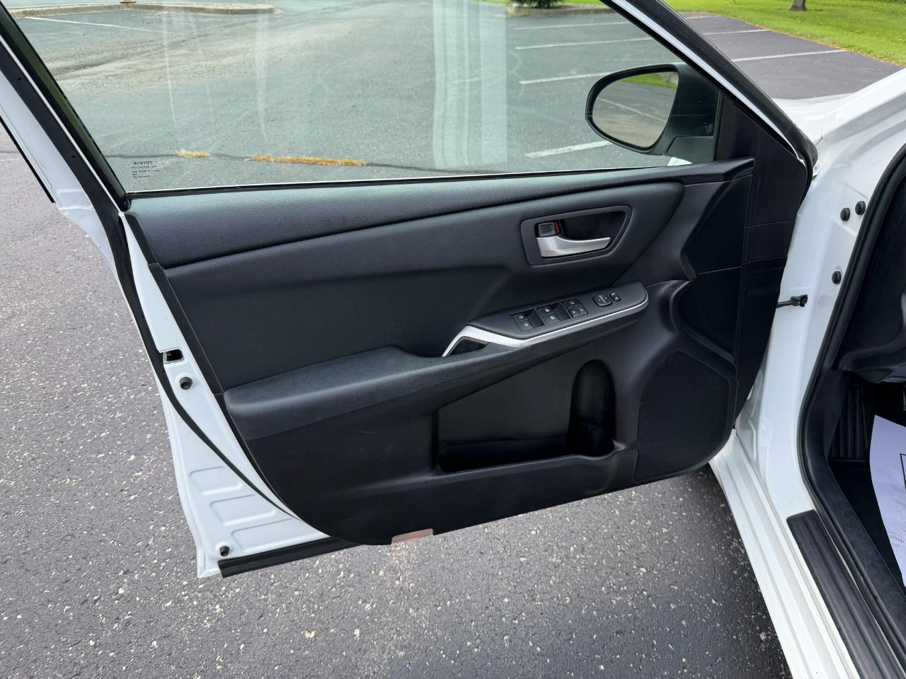 Toyota Camry SE 2015