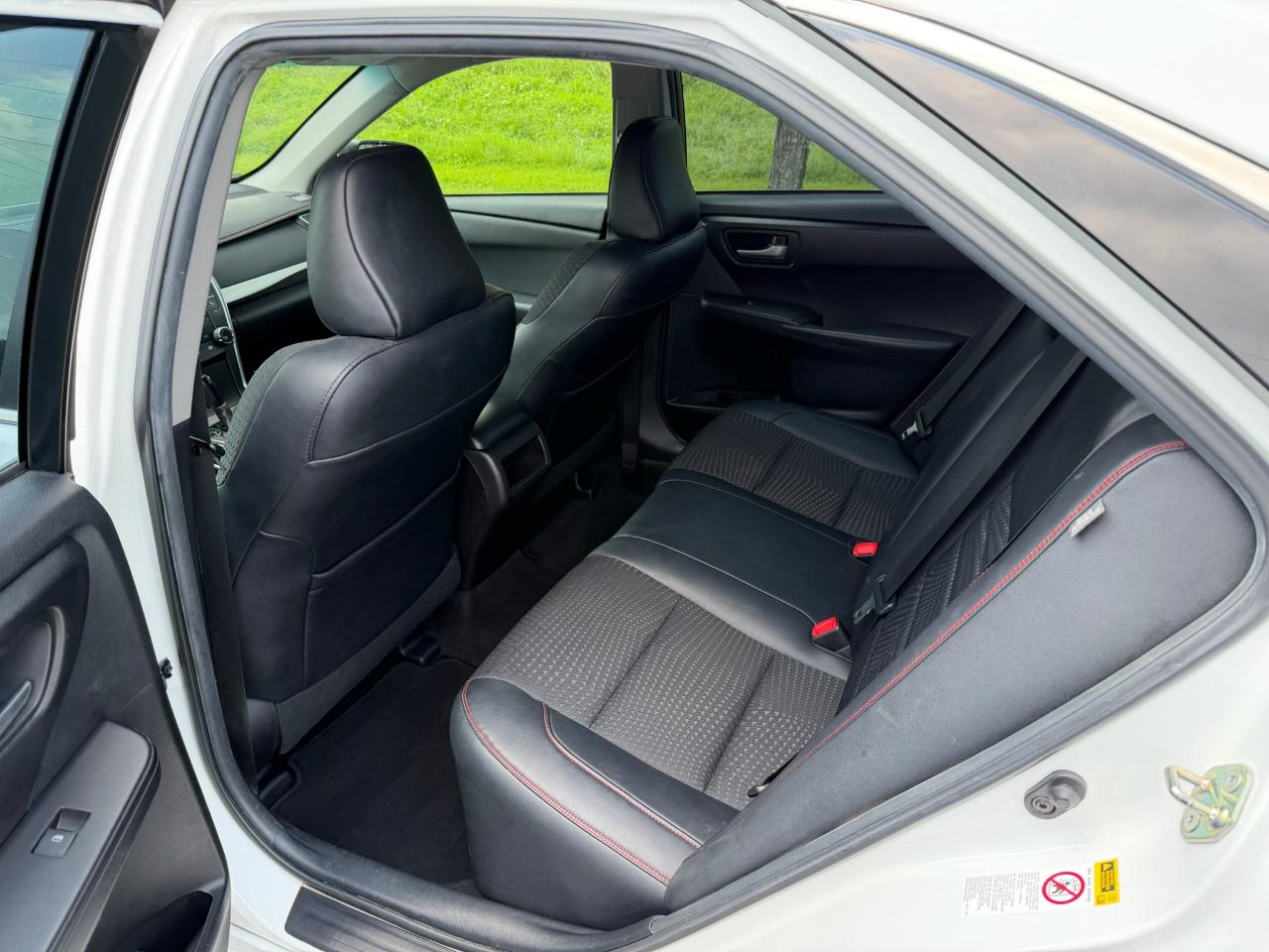 Toyota Camry SE 2015