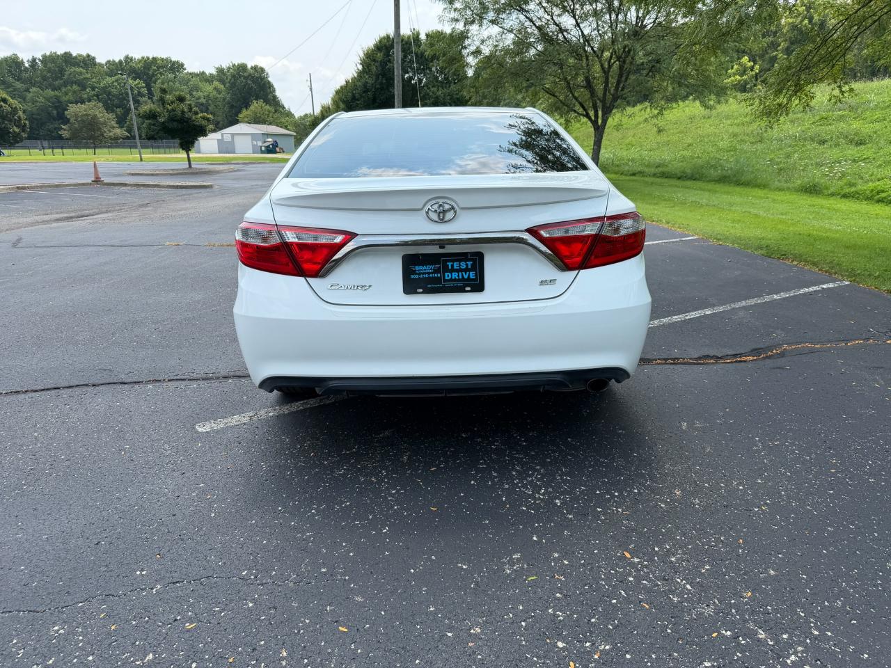 Toyota Camry SE 2015