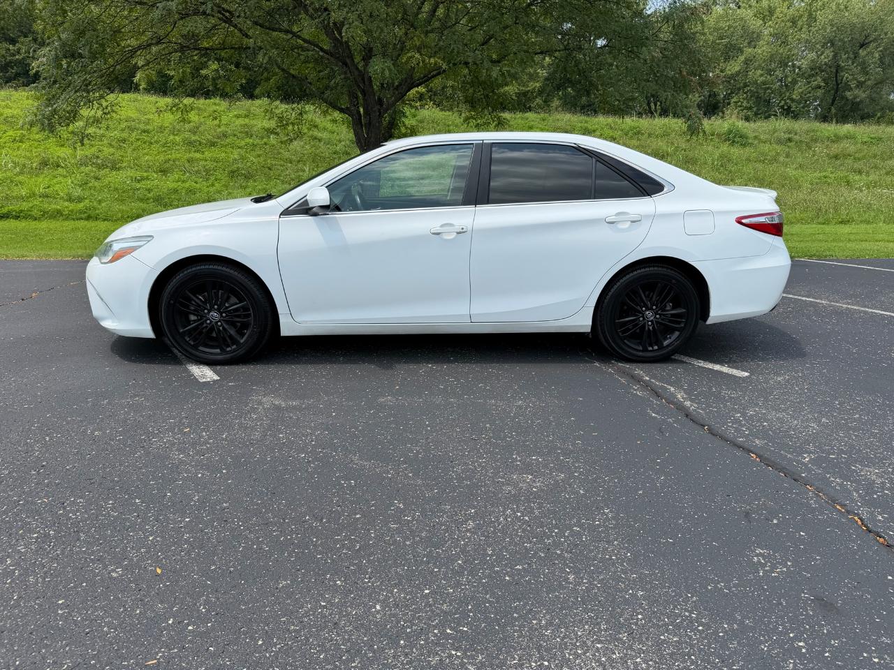 Toyota Camry SE 2015