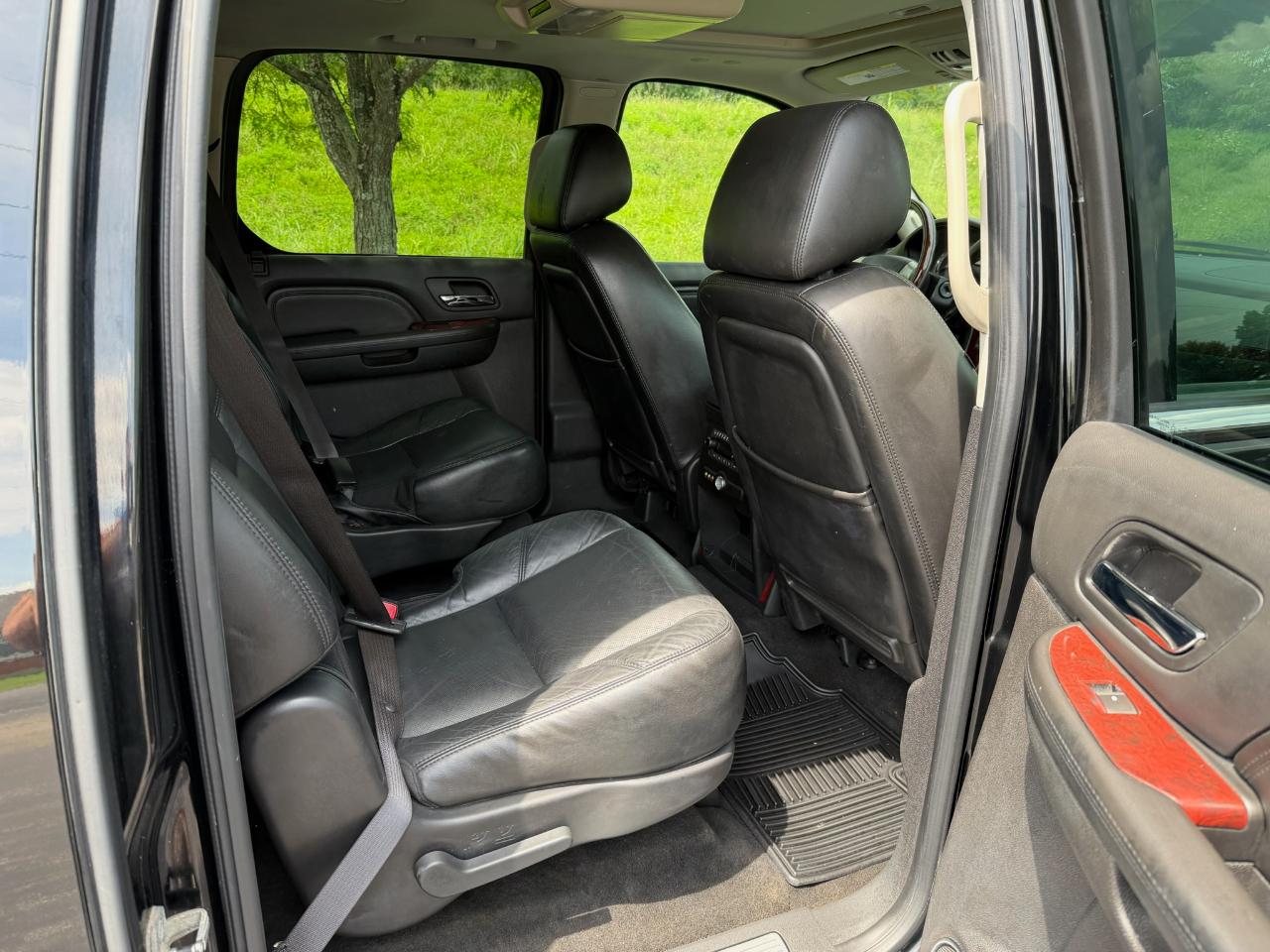 Cadillac Escalade ESV AWD Premium 2010