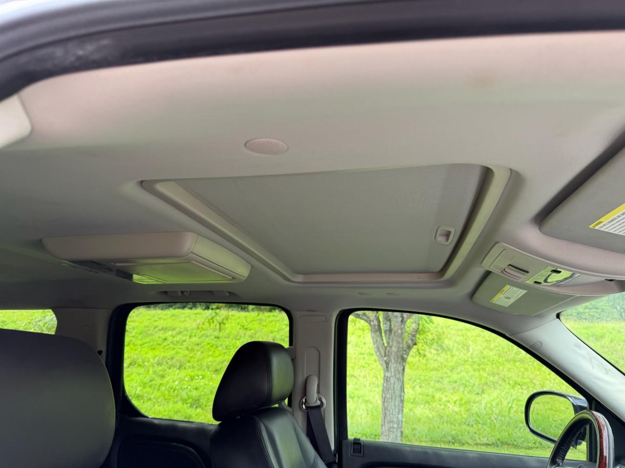 Cadillac Escalade ESV AWD Premium 2010