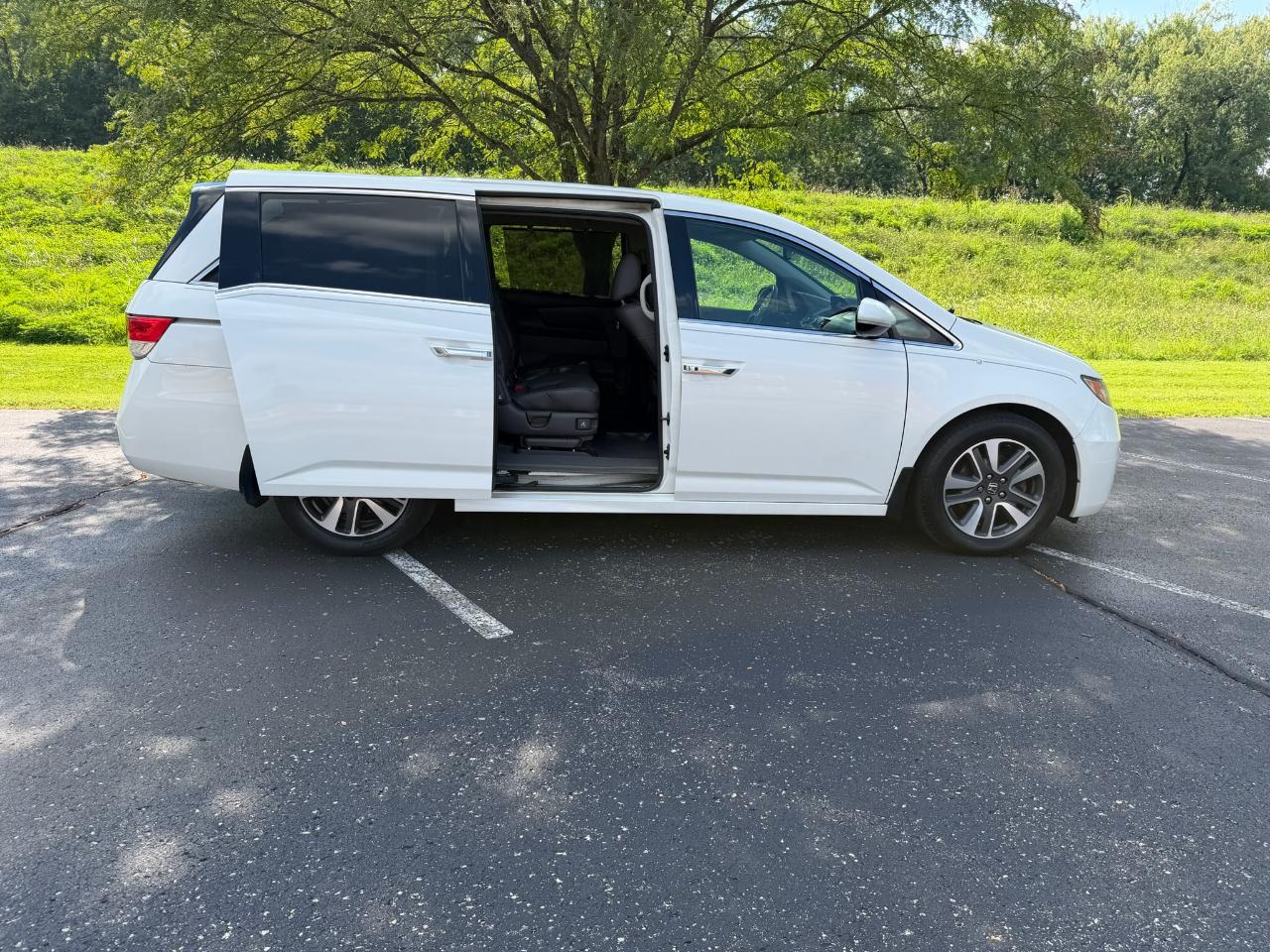 Honda Odyssey Touring 2015