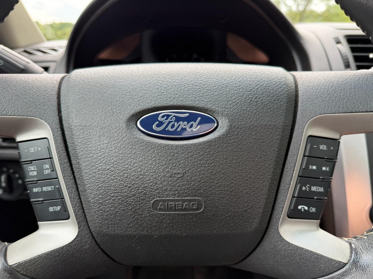 Ford Fusion V6 SEL 2010