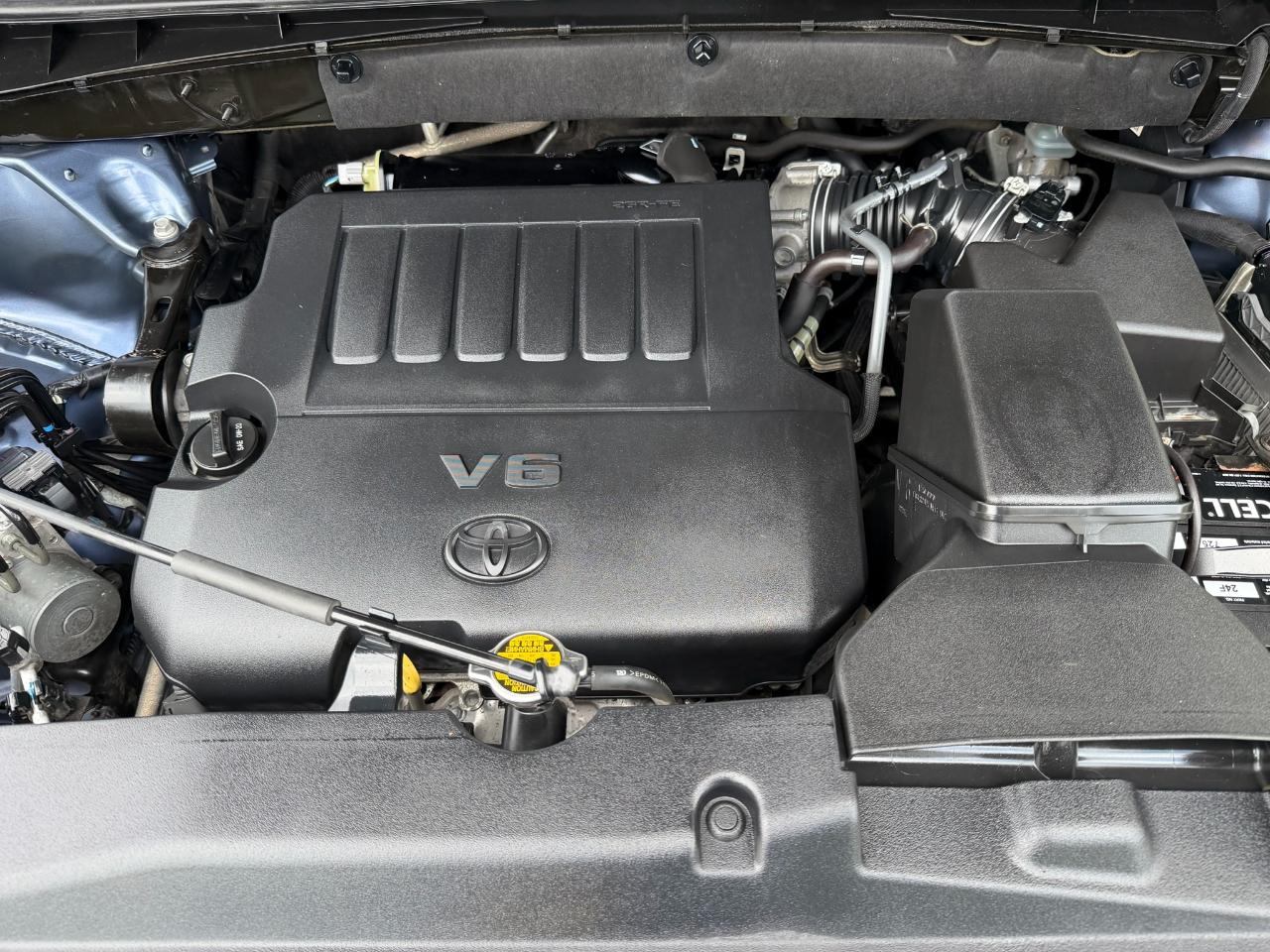 Toyota Highlander Limited Platinum FWD V6 2015