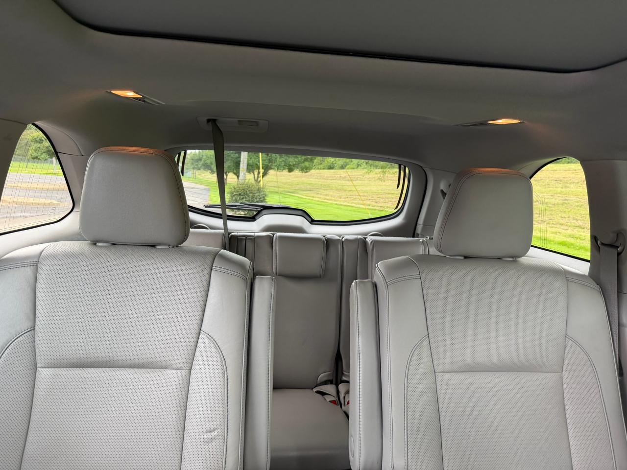 Toyota Highlander Limited Platinum FWD V6 2015