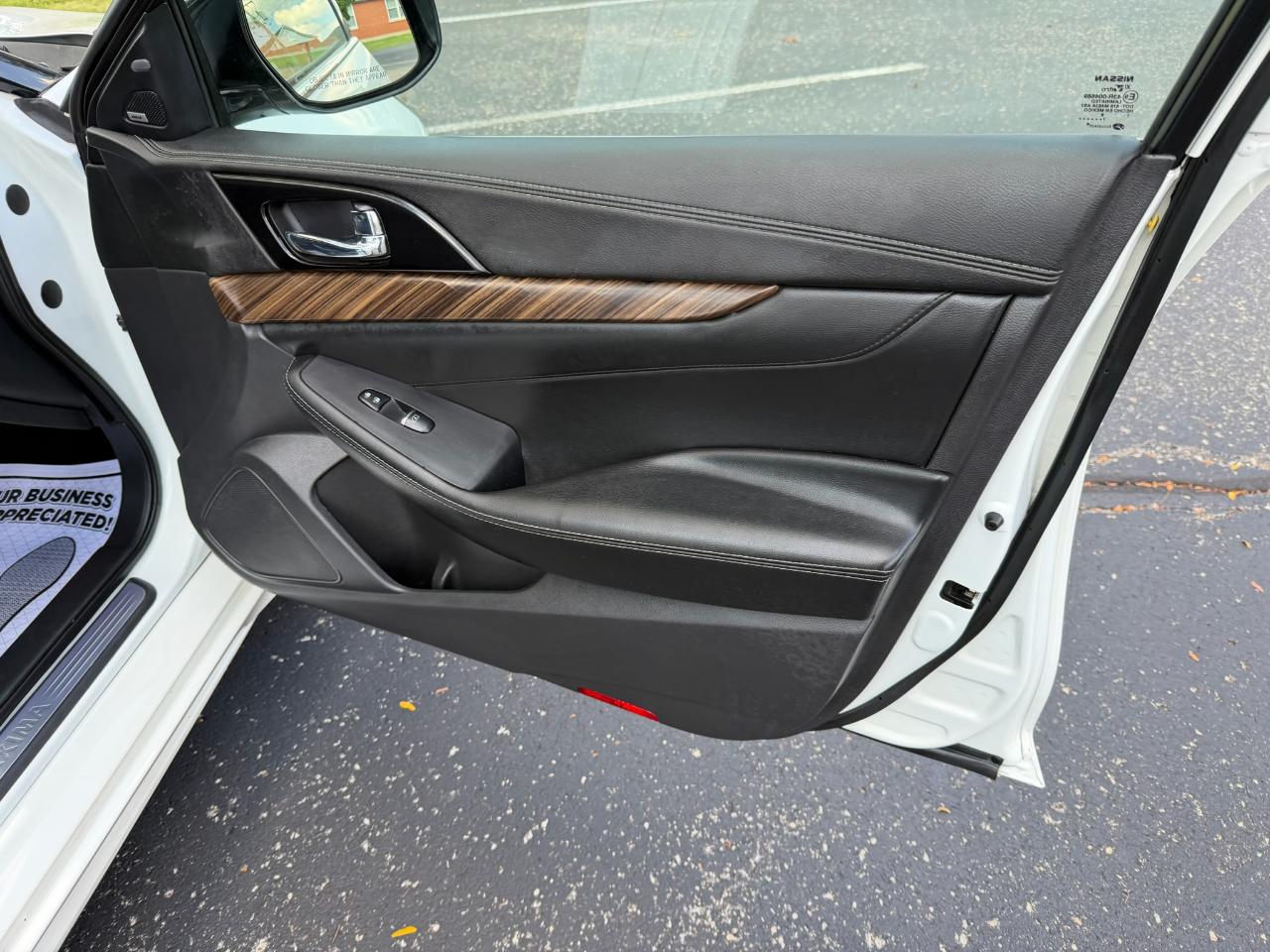 Nissan Maxima Platinum 4D Sedan 2017