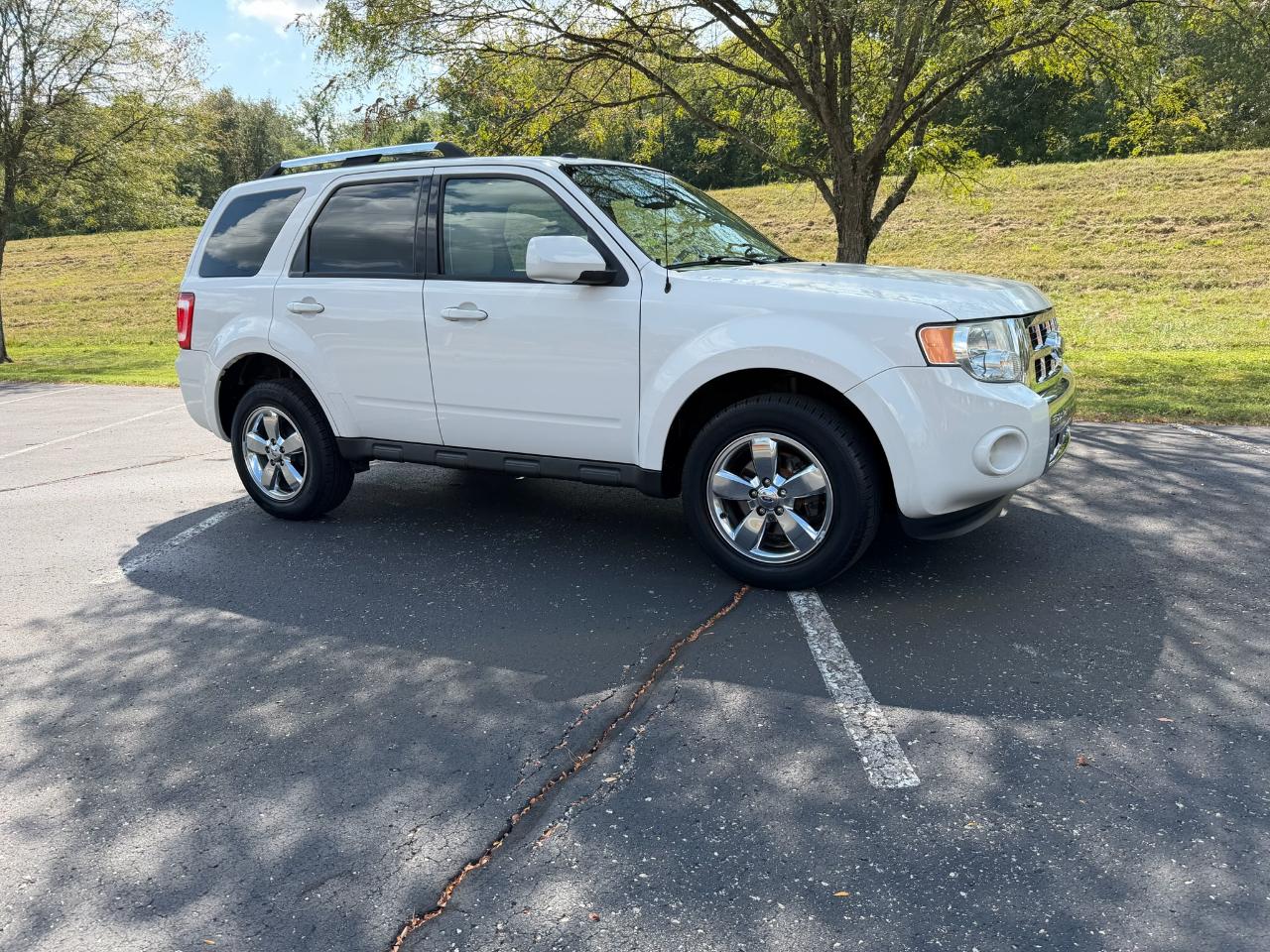2011 Ford Escape Limited FWD