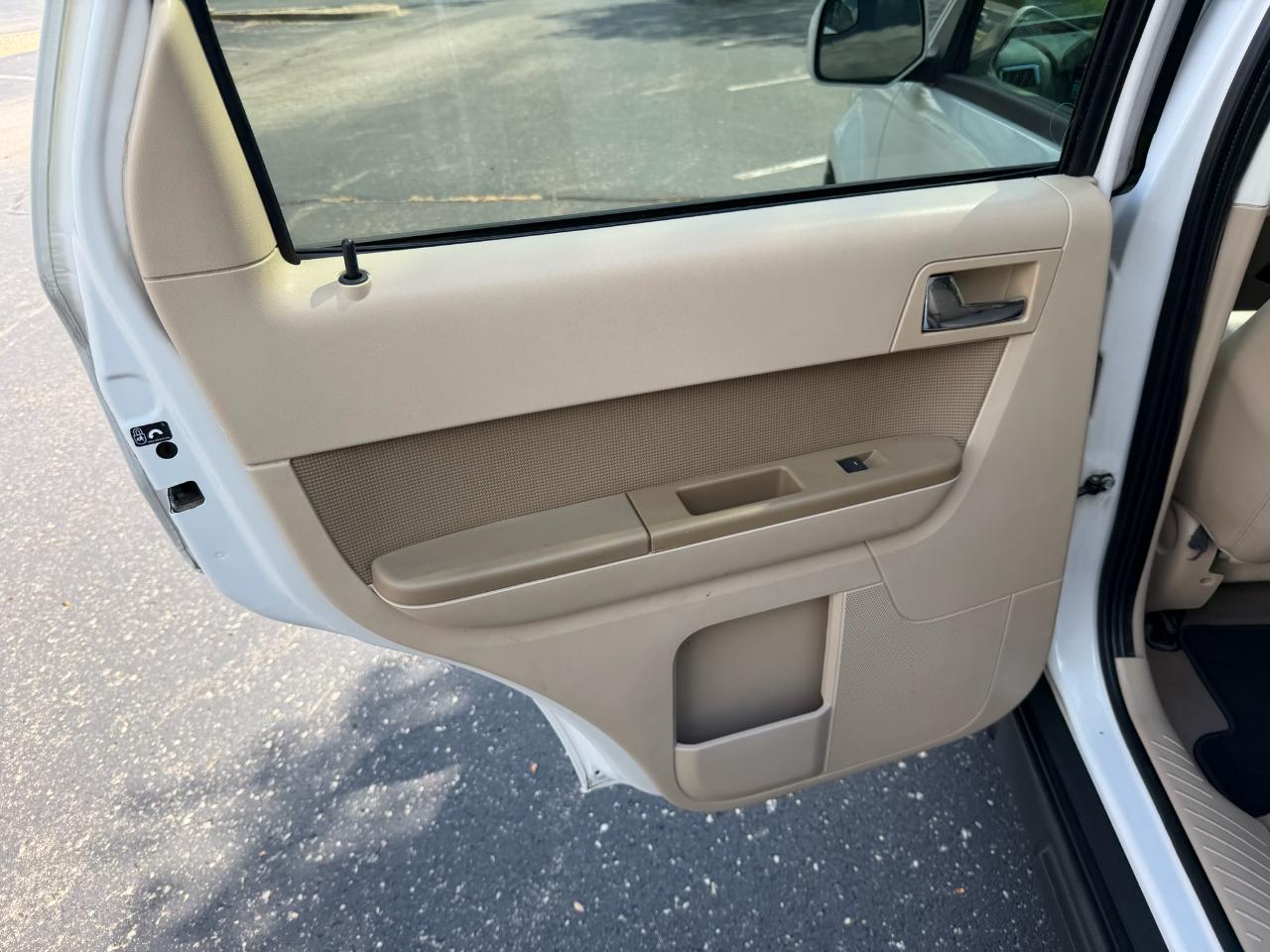 Ford Escape Limited FWD 2011