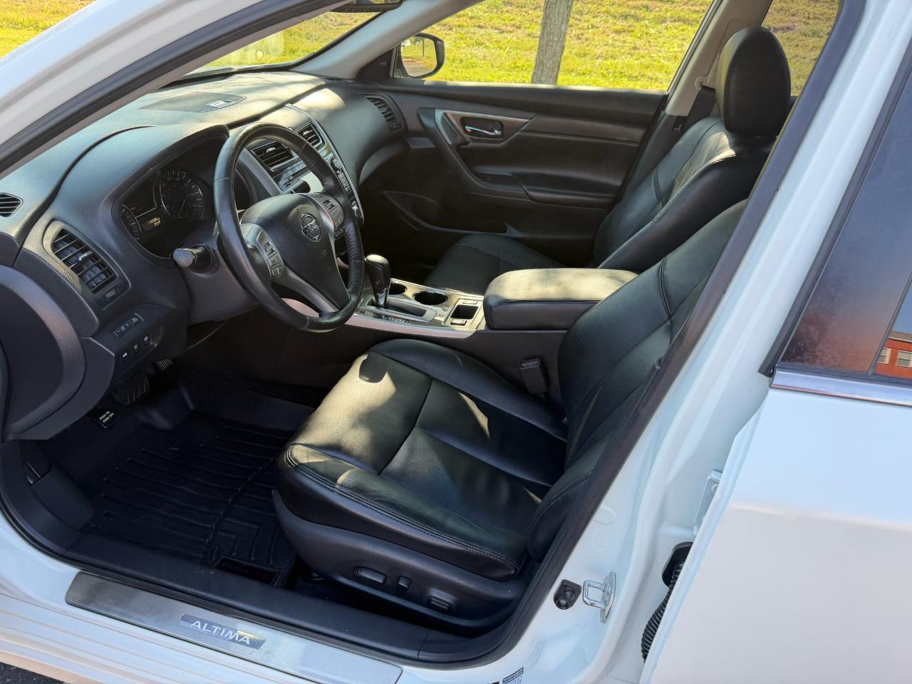Nissan Altima 2.5 SL Sedan 2015